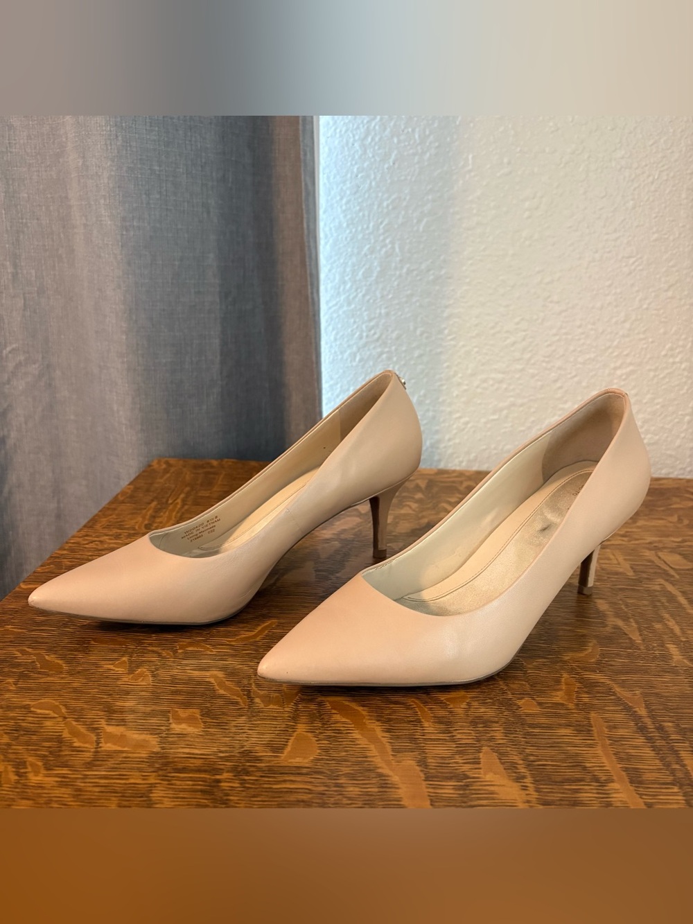 Cole Haan Go-To Leather Pointed Toe Pumps Women’s Size 8.5B Nude Beige Kitten